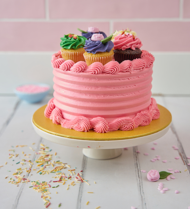 ピンクパーティケーキ